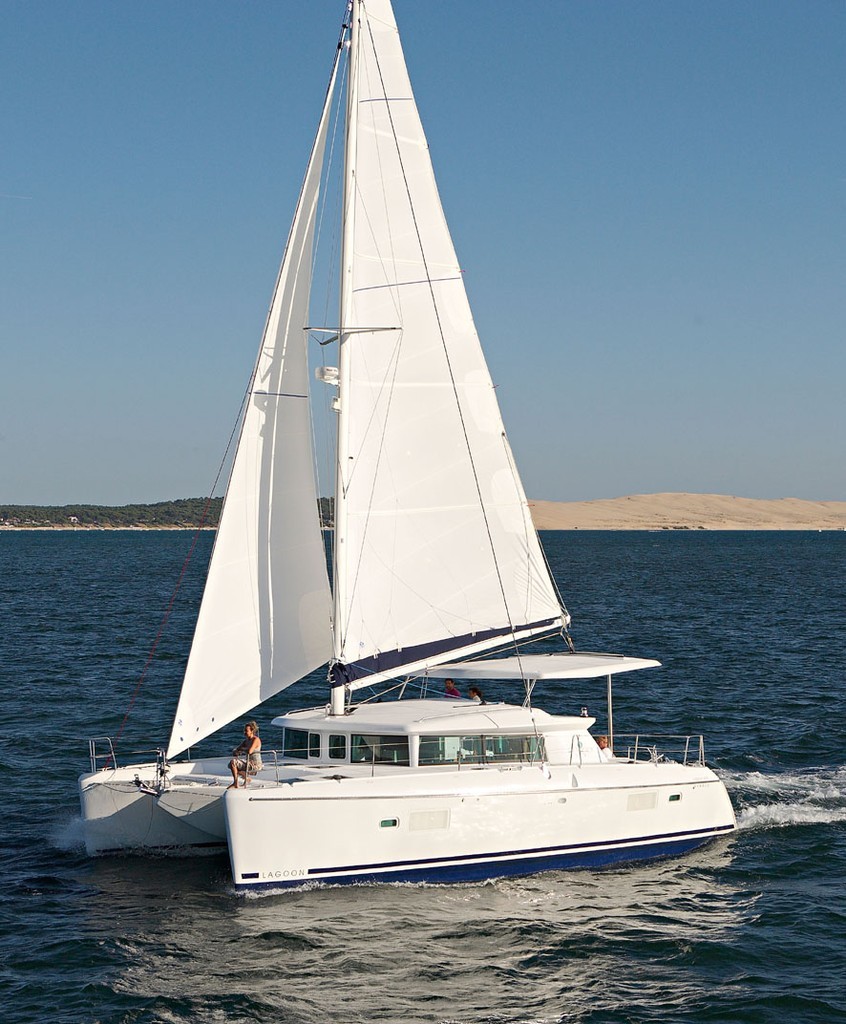 Lagoon 420 motor sailor © SW